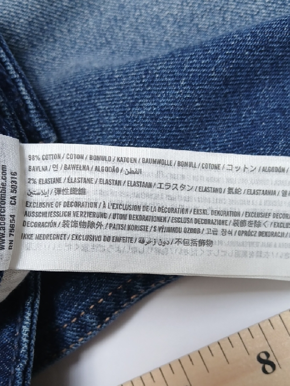 Hollister High Rise Slim Straight Vintage Stretch Cropped Distressed Jeans 13S - Picture 15 of 16